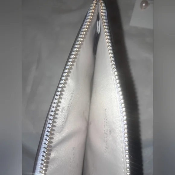 New Kate Spade Lucy Small L Zip Wristlet  & Matching Madison Card Case & Earring - Picture 9 of 11